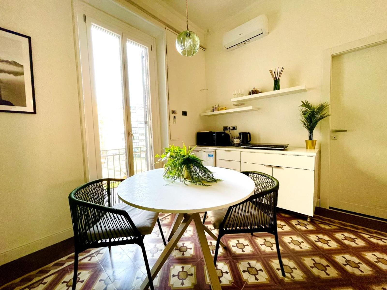 Charming Rooms Loreto 8 Milano Eksteriør billede